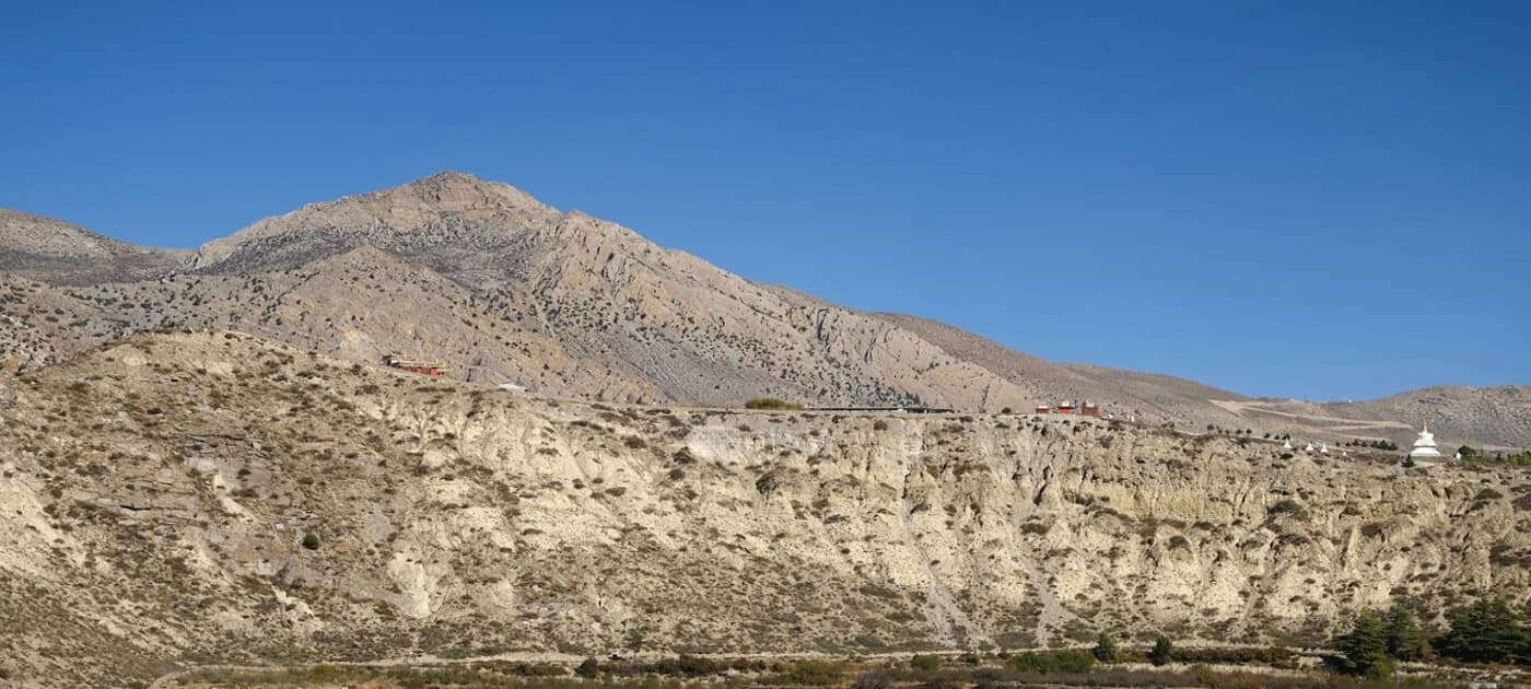 Upper Mustang Trek vs Annapurna Circuit Trek