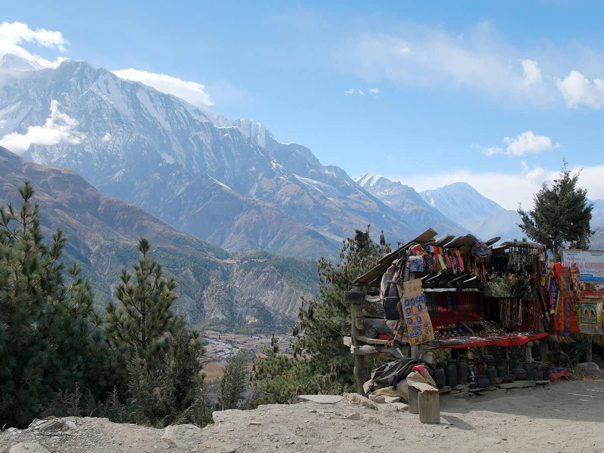 Annapurna Circuit Trek via Tilicho Lake - 15 Days