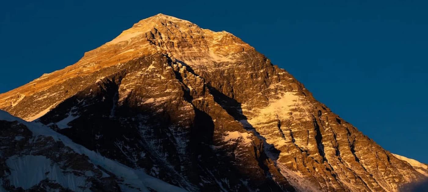 Compare Everest Base camp with Annapurna Base Camp Trekking