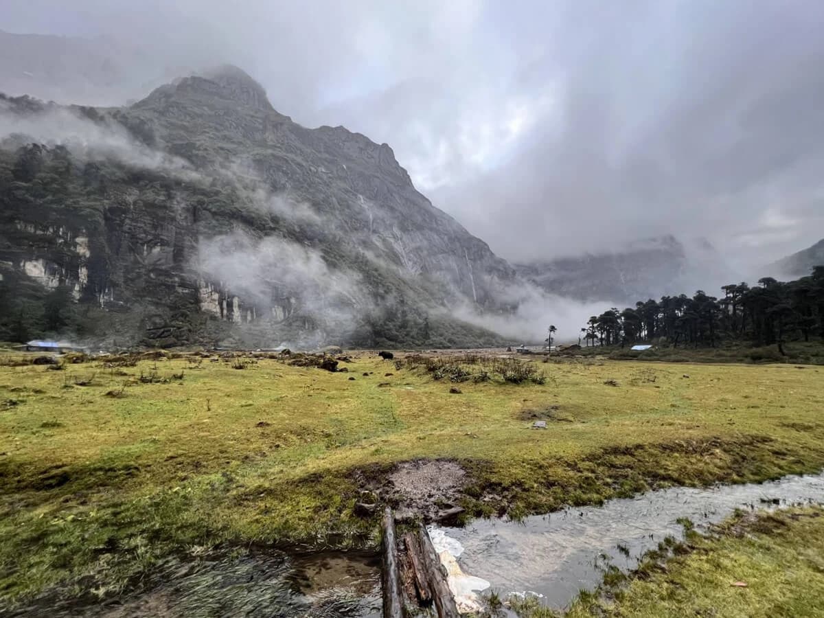 Yangle Kharka on the way to 18-Day Makalu Base Camp Trek